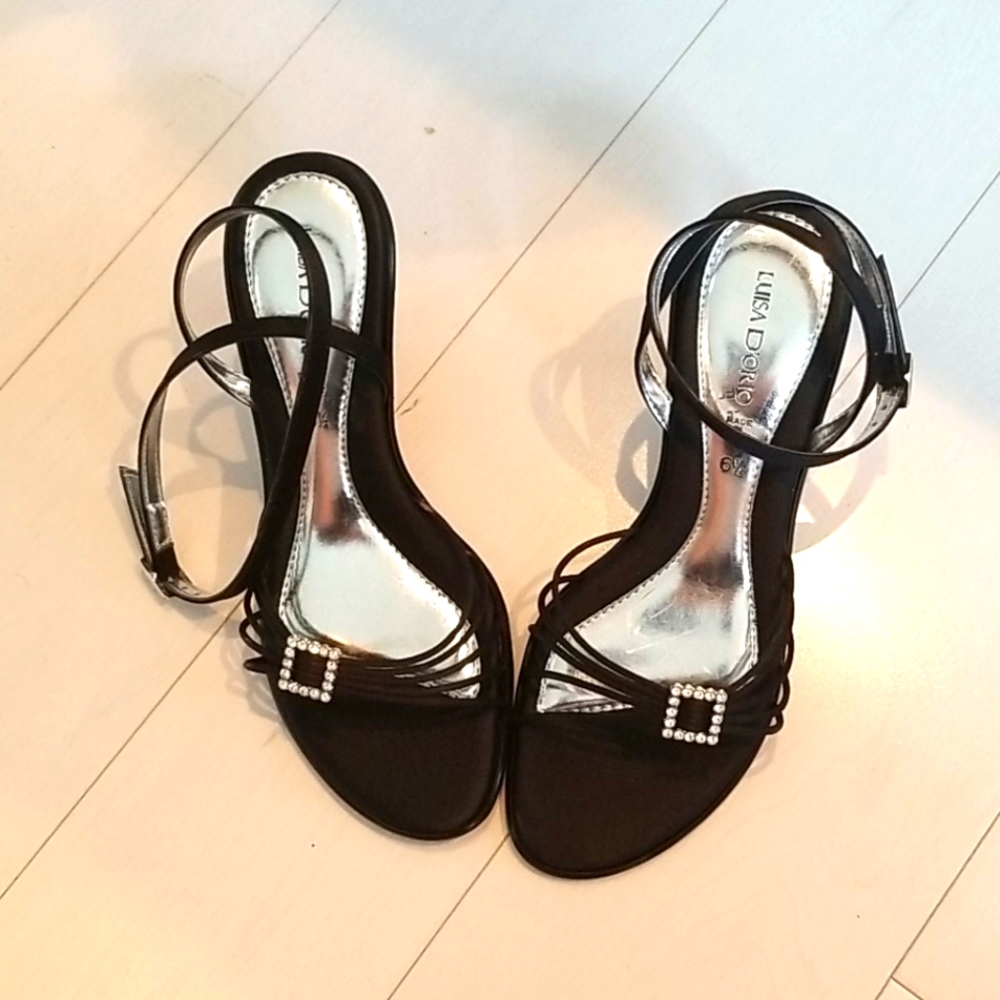 gorgeous ankle straps sandals made in Italy